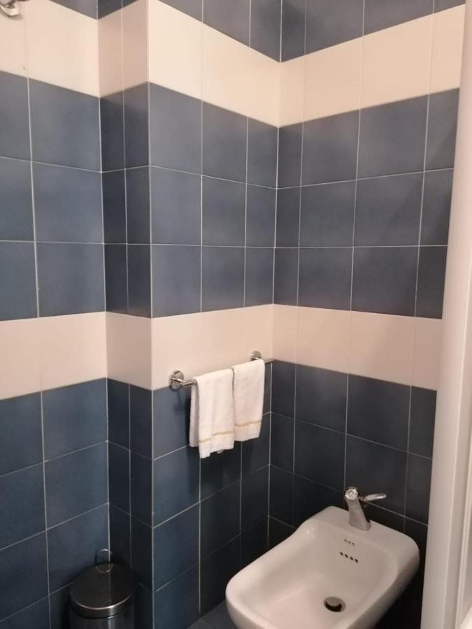 Le Residenze Del Giglio Hotel Каляри Екстериор снимка
