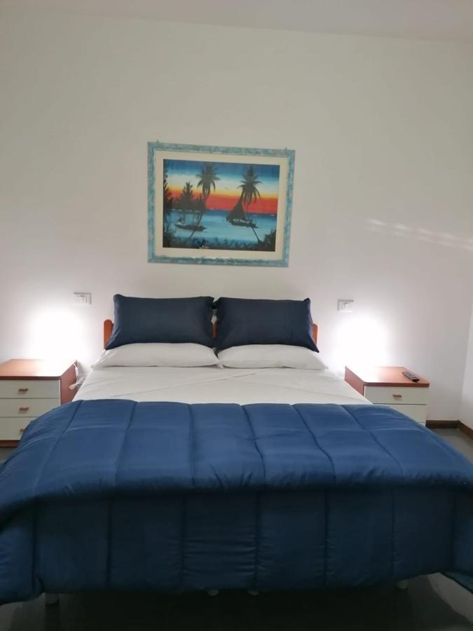 Le Residenze Del Giglio Hotel Каляри Екстериор снимка