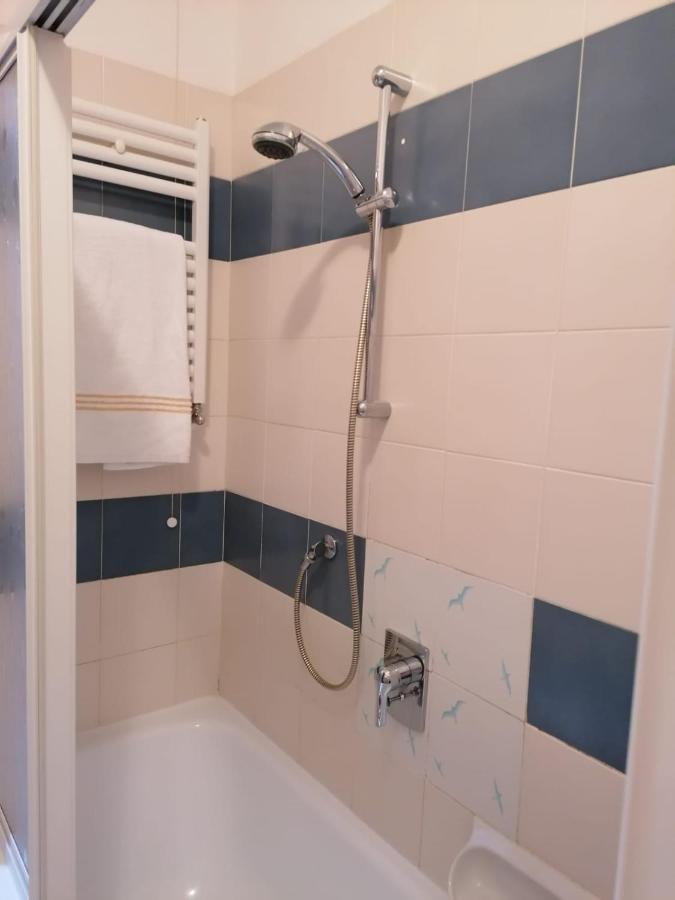 Le Residenze Del Giglio Hotel Каляри Екстериор снимка