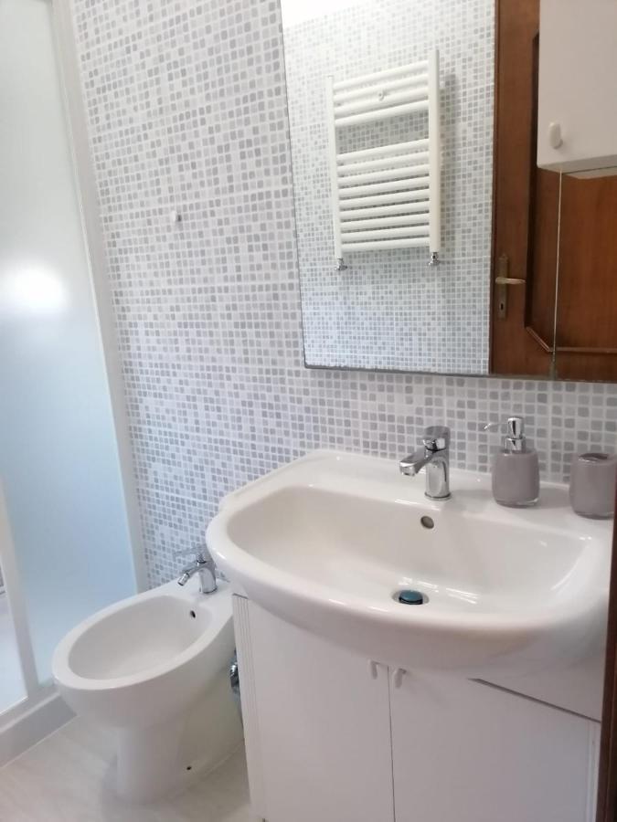 Le Residenze Del Giglio Hotel Каляри Екстериор снимка