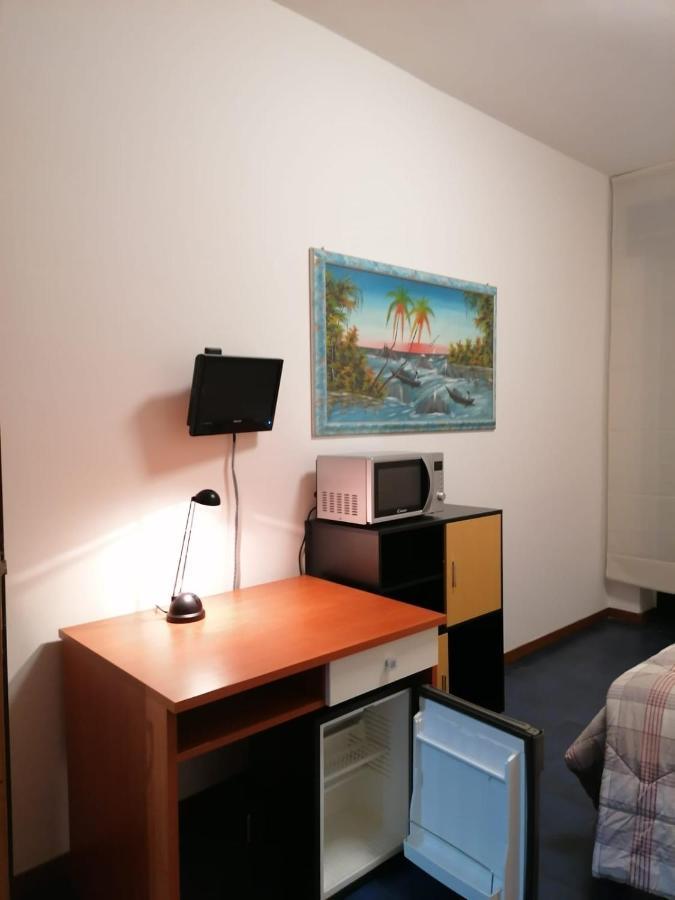 Le Residenze Del Giglio Hotel Каляри Екстериор снимка